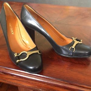 Vintage Burberry leather pumps